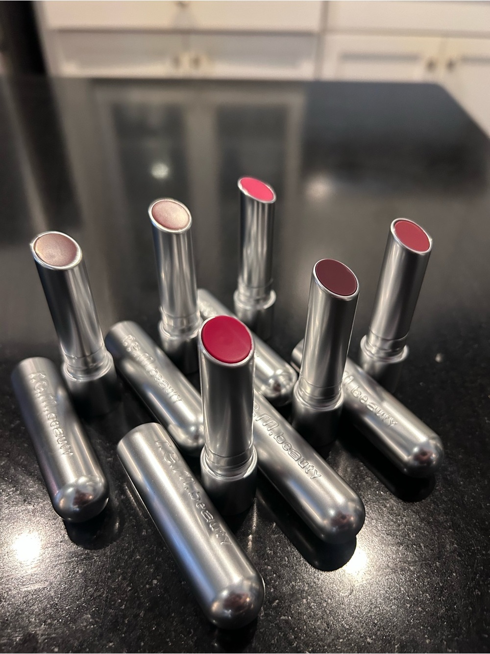 r.e.m. beauty Blur Butter Lip Balm - Brand New Collection Full set 6 count - Picture 6 of 9